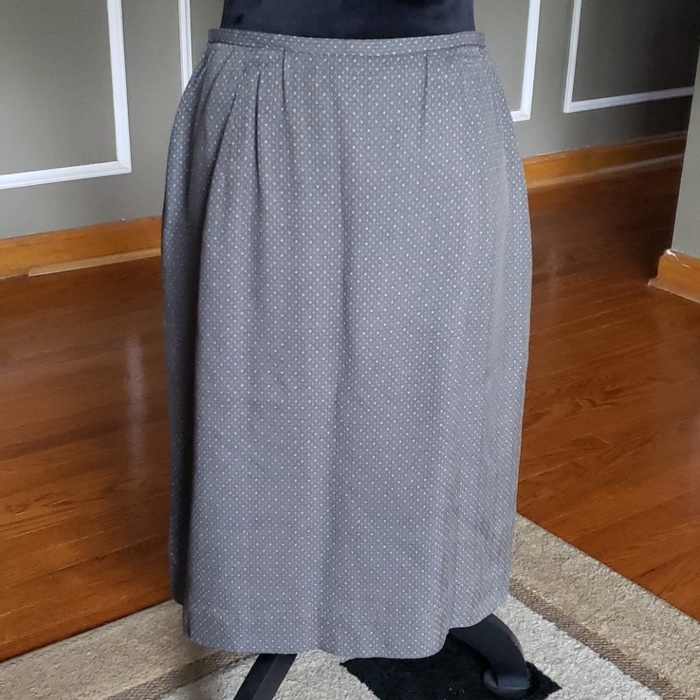 Rena Rowan for SAVILLE Skirt